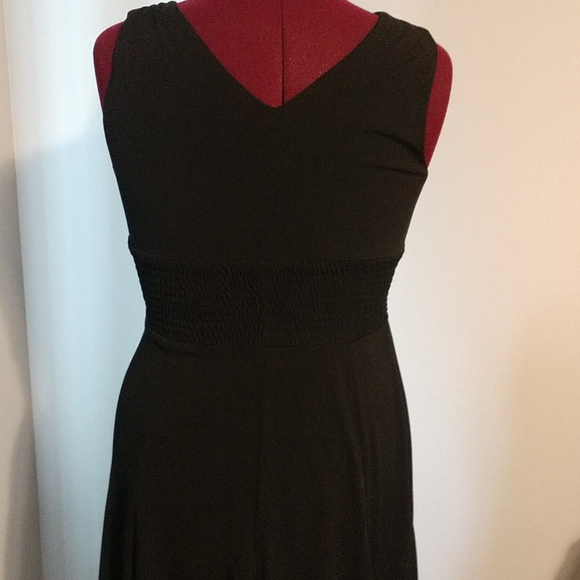 Dress - Picture 7 of 9